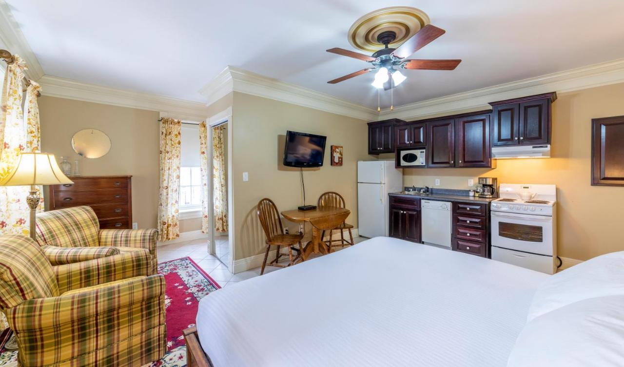 Chipman Hill Suites - Union Street Сент-Джон Екстер'єр фото